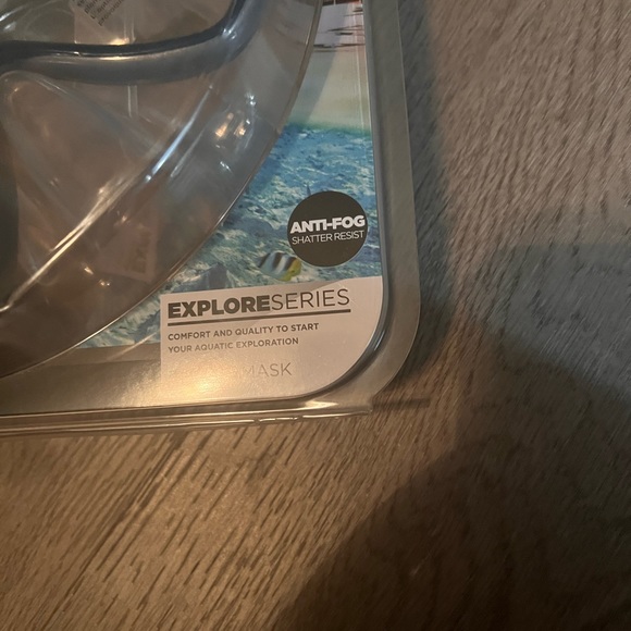 NIP US DIVERS ADULT EXPLORE SERIES PAKALA MASK- BLACK/ CLEAR - Picture 2 of 5